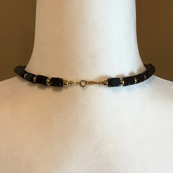 Trifari Black & Gold Bead Necklace.  Vintage - Picture 11 of 16